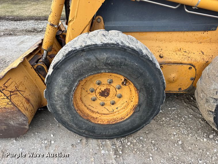 image for item EN0875 1999 Case 75XT skid steer loader