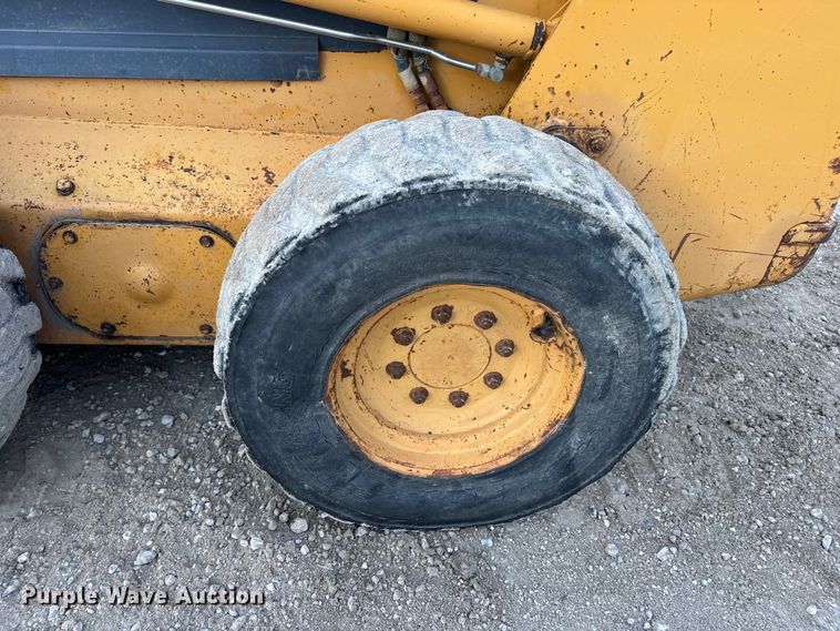 image for item EN0875 1999 Case 75XT skid steer loader