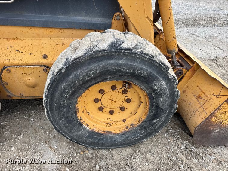 image for item EN0875 1999 Case 75XT skid steer loader