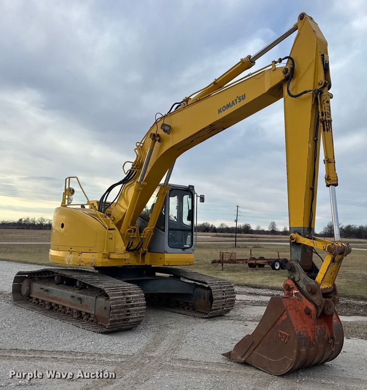 image for item EN0876 2000 Komatsu PC228USLC excavator