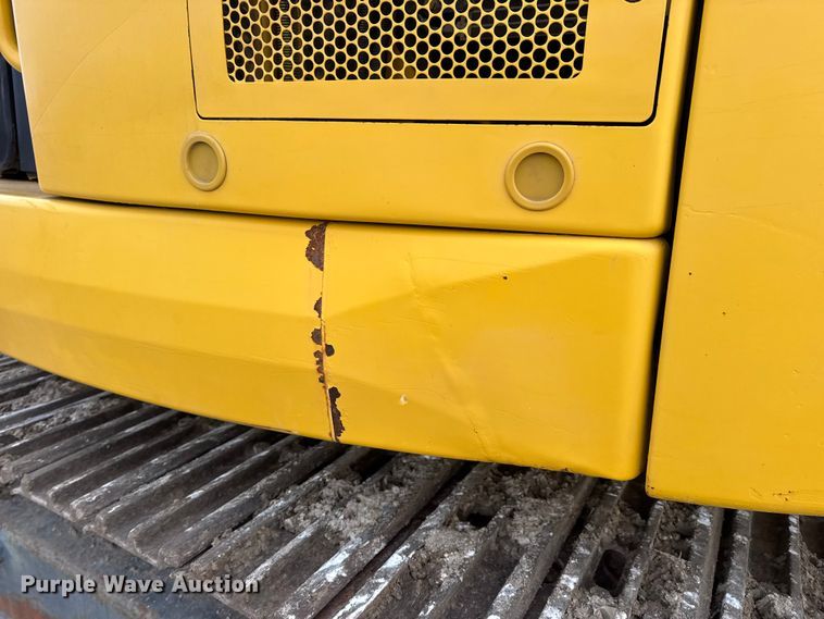 image for item EN0876 2000 Komatsu PC228USLC excavator