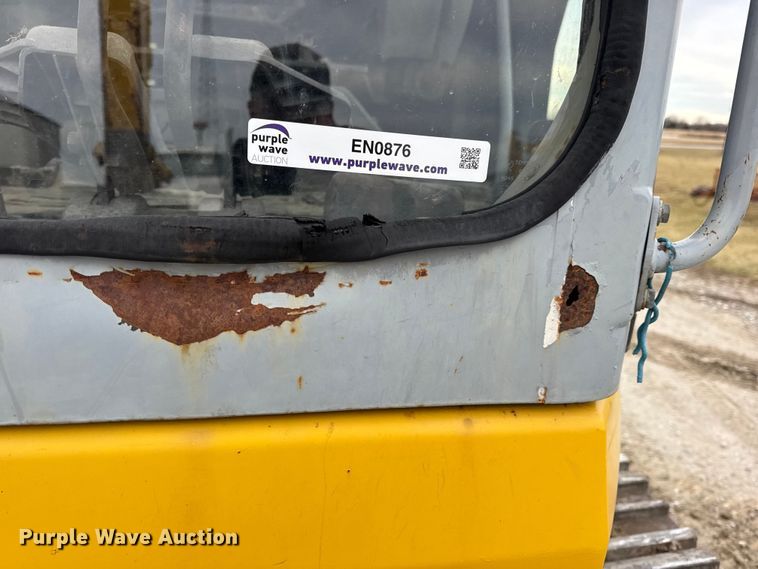 image for item EN0876 2000 Komatsu PC228USLC excavator