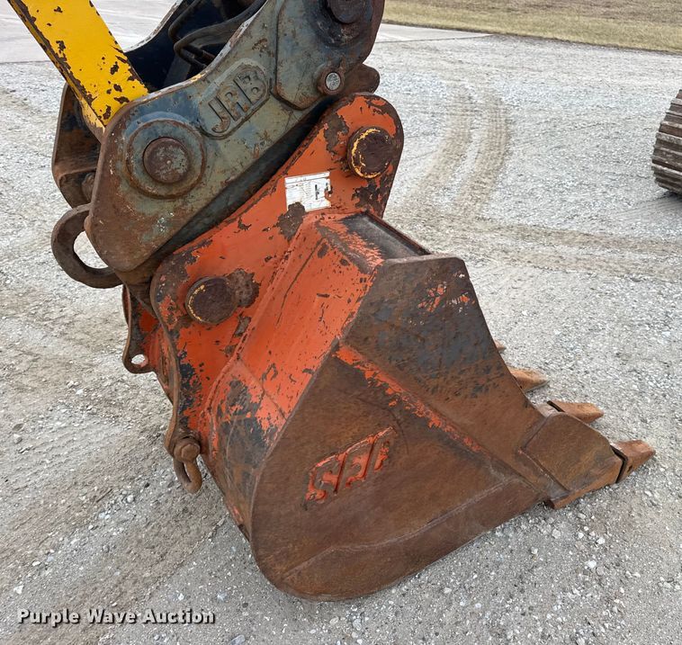 image for item EN0876 2000 Komatsu PC228USLC excavator
