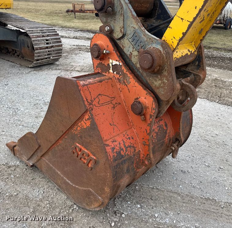 image for item EN0876 2000 Komatsu PC228USLC excavator