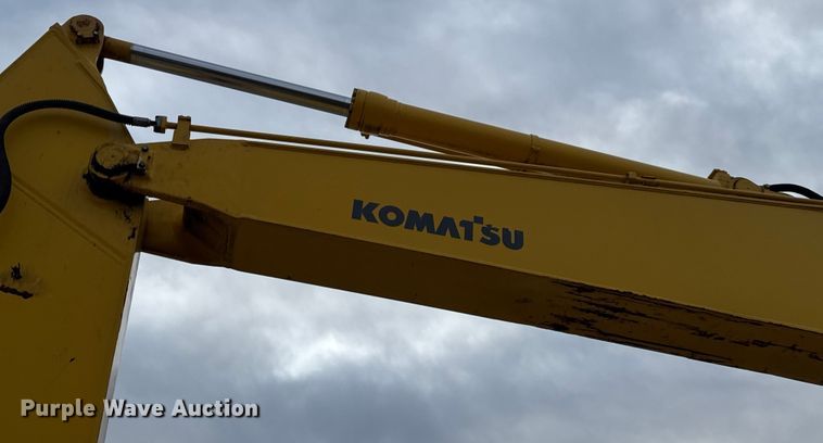 image for item EN0876 2000 Komatsu PC228USLC excavator