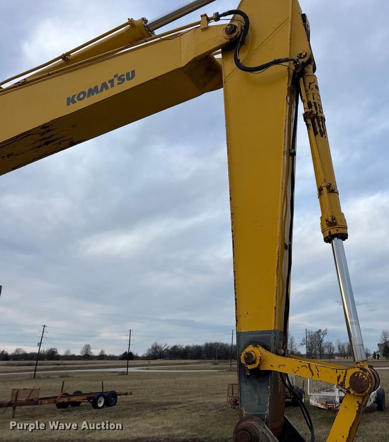 image for item EN0876 2000 Komatsu PC228USLC excavator