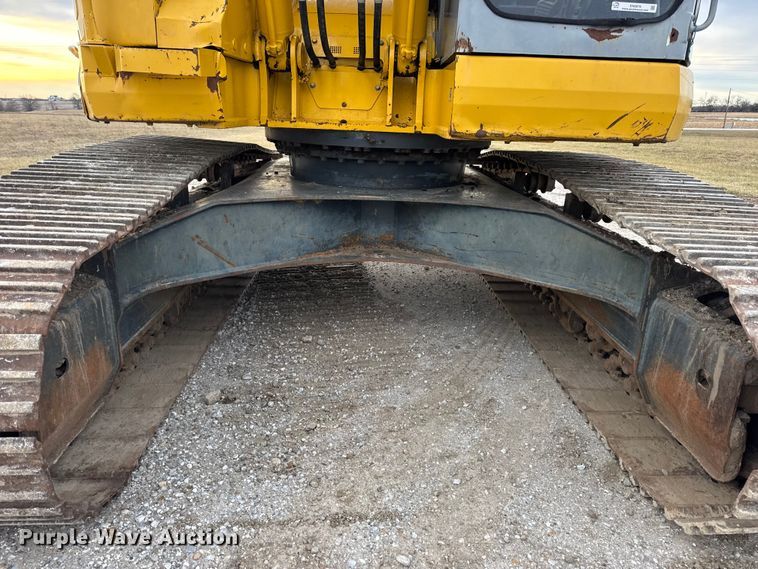 image for item EN0876 2000 Komatsu PC228USLC excavator