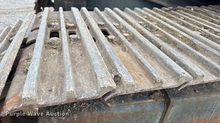 image for item EN0876 2000 Komatsu PC228USLC excavator