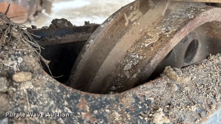 image for item EN0876 2000 Komatsu PC228USLC excavator