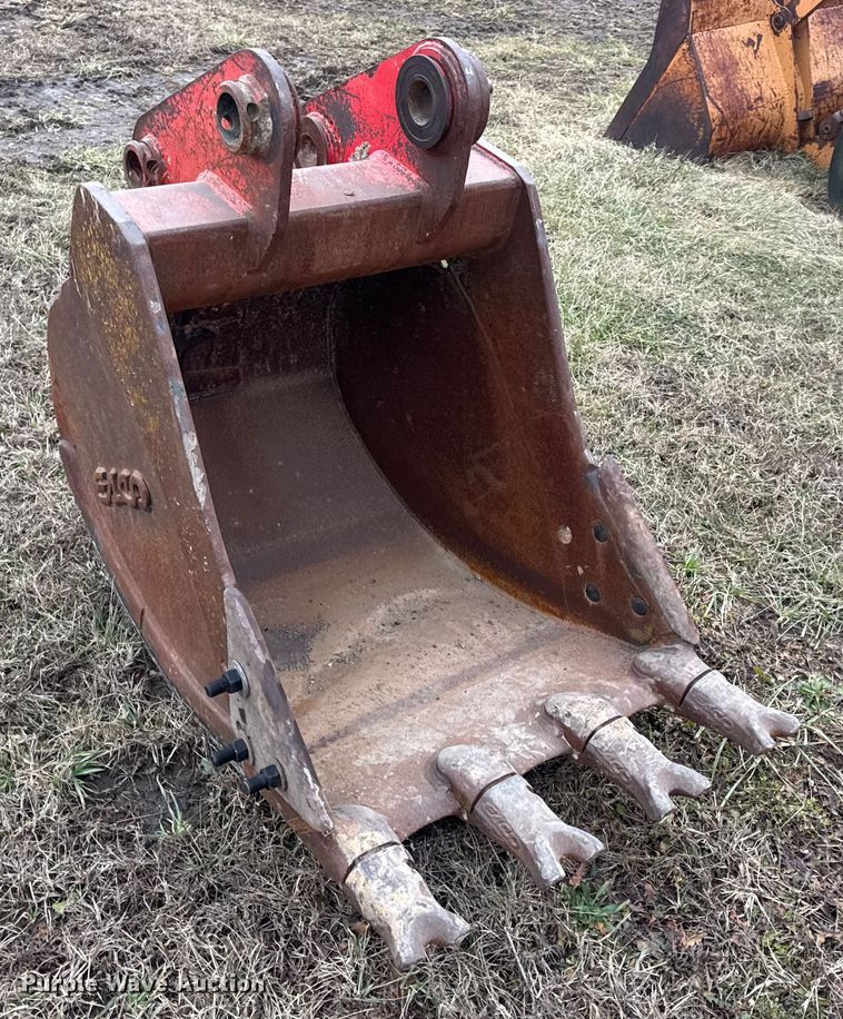 image for item EN0877 ESCO excavator bucket