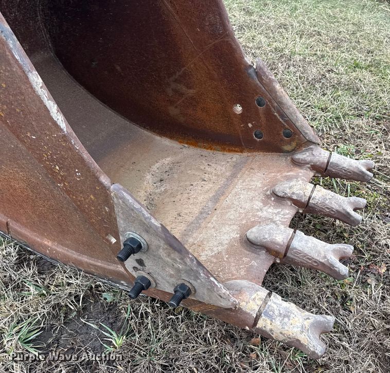 image for item EN0877 ESCO excavator bucket