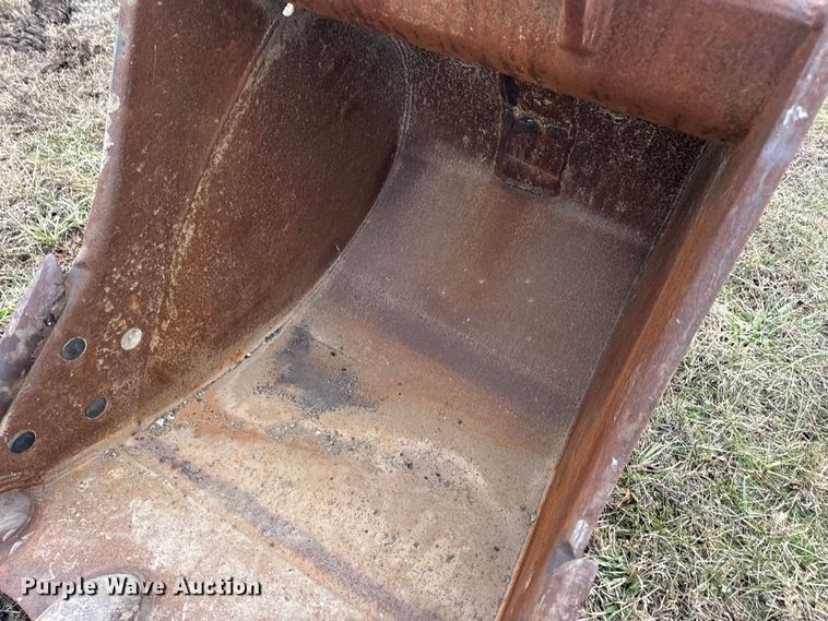 image for item EN0877 ESCO excavator bucket