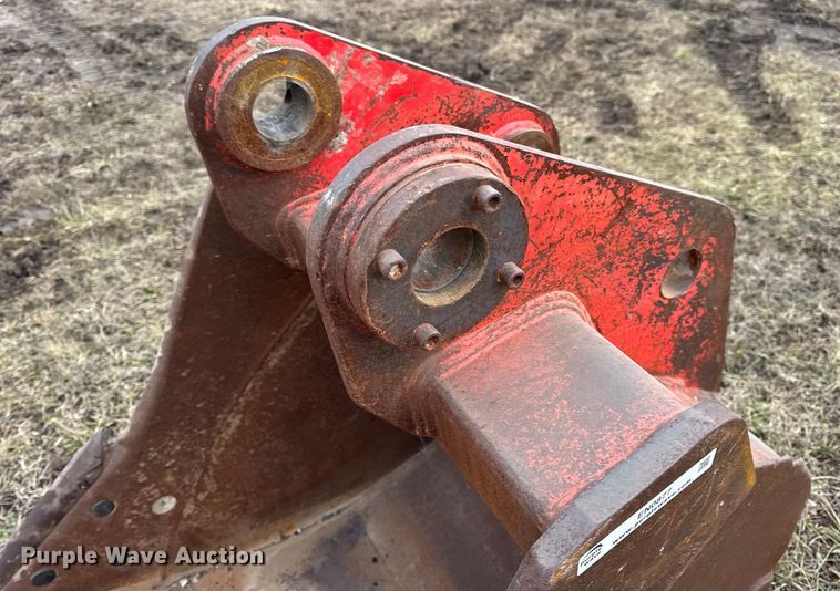 image for item EN0877 ESCO excavator bucket