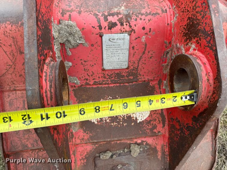 image for item EN0877 ESCO excavator bucket