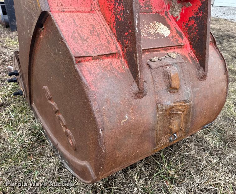 image for item EN0877 ESCO excavator bucket