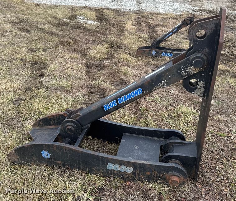 image for item EN0878 Blue Diamond 5600 excavator thumb