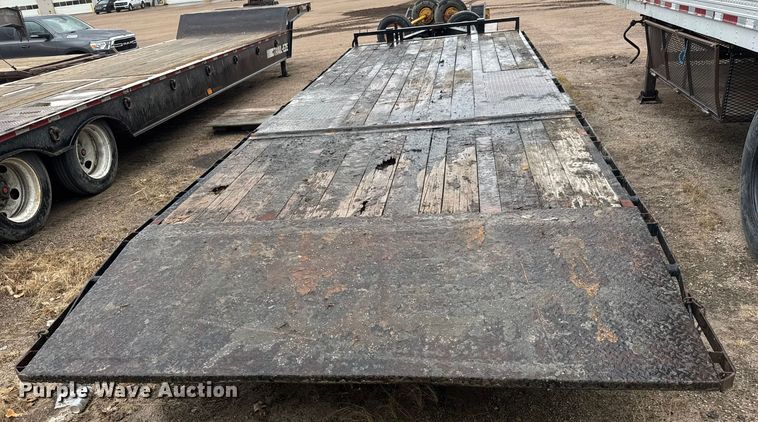 image for item EO0906 2008 Load Max tilt deck equipment trailer