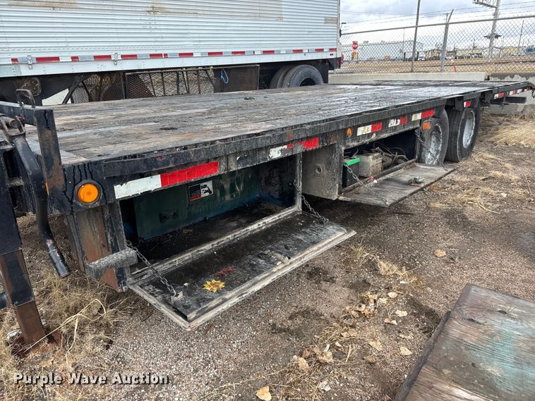 image for item EO0906 2008 Load Max tilt deck equipment trailer