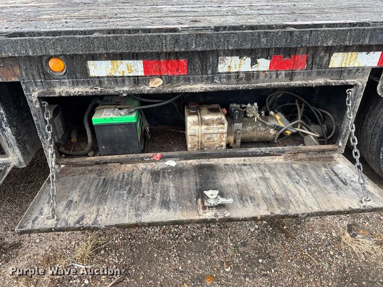 image for item EO0906 2008 Load Max tilt deck equipment trailer