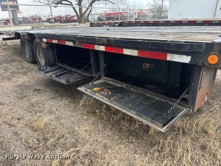 image for item EO0906 2008 Load Max tilt deck equipment trailer