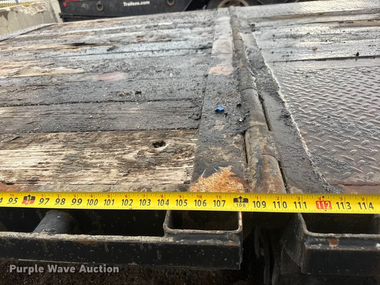 image for item EO0906 2008 Load Max tilt deck equipment trailer