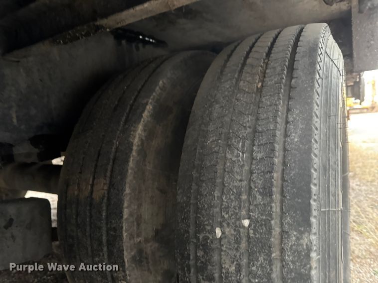 image for item EO0906 2008 Load Max tilt deck equipment trailer