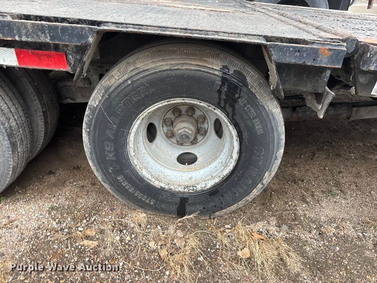 image for item EO0906 2008 Load Max tilt deck equipment trailer