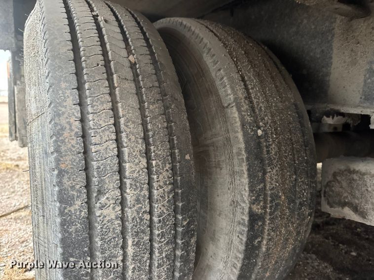 image for item EO0906 2008 Load Max tilt deck equipment trailer