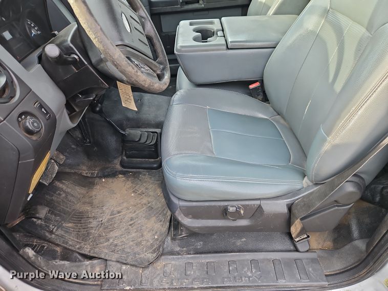 image for item EO4921 2011 Ford F550 utility / service truck