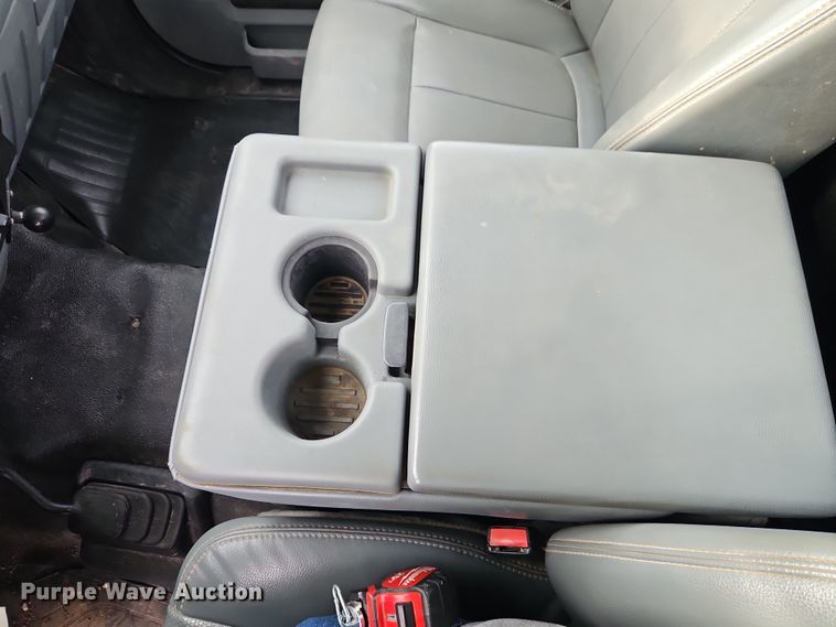 image for item EO4921 2011 Ford F550 utility / service truck