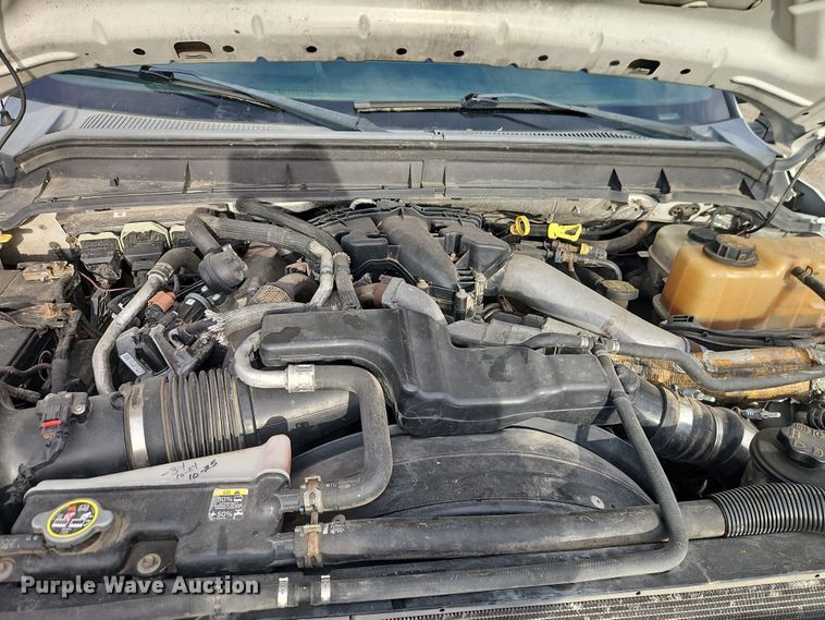 image for item EO4921 2011 Ford F550 utility / service truck