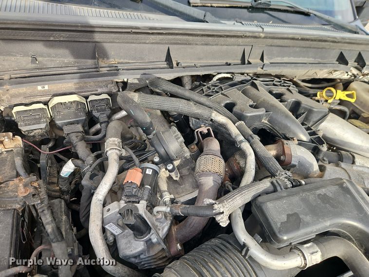 image for item EO4921 2011 Ford F550 utility / service truck