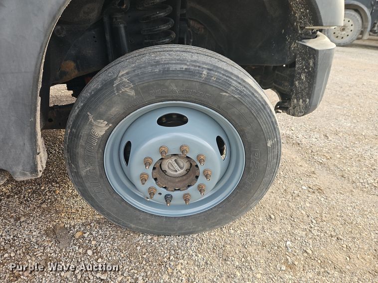 image for item EO4921 2011 Ford F550 utility / service truck