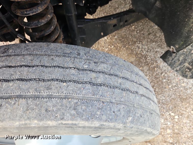 image for item EO4921 2011 Ford F550 utility / service truck