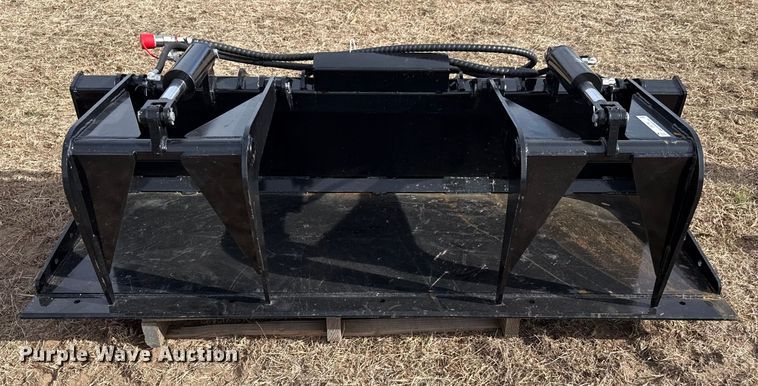 image for item EP2788 2025 Future FT-PG72C skid steer grapple bucket
