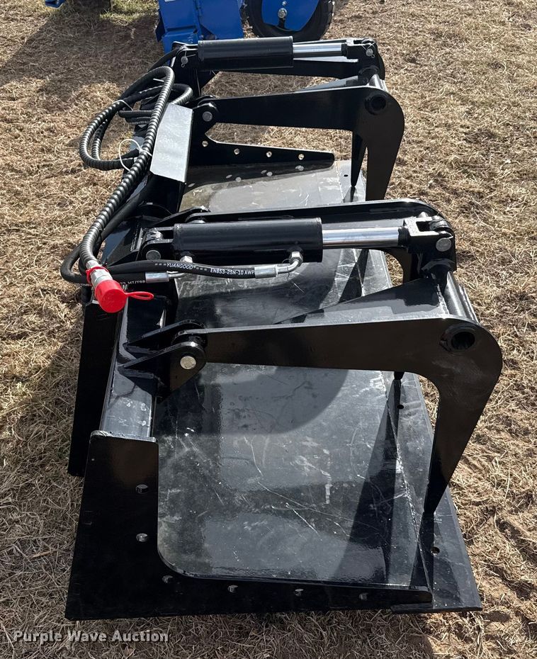 image for item EP2788 2025 Future FT-PG72C skid steer grapple bucket