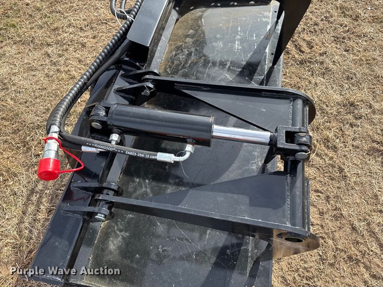 image for item EP2788 2025 Future FT-PG72C skid steer grapple bucket