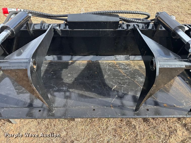 image for item EP2788 2025 Future FT-PG72C skid steer grapple bucket