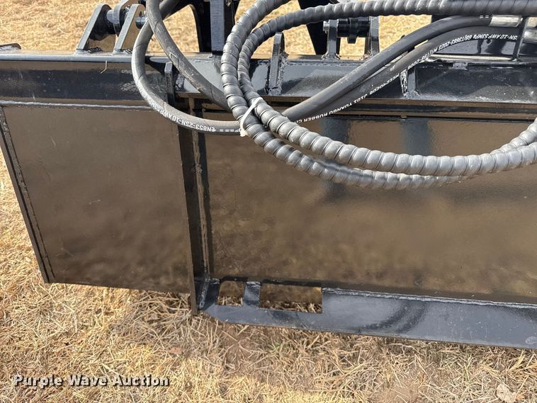 image for item EP2788 2025 Future FT-PG72C skid steer grapple bucket