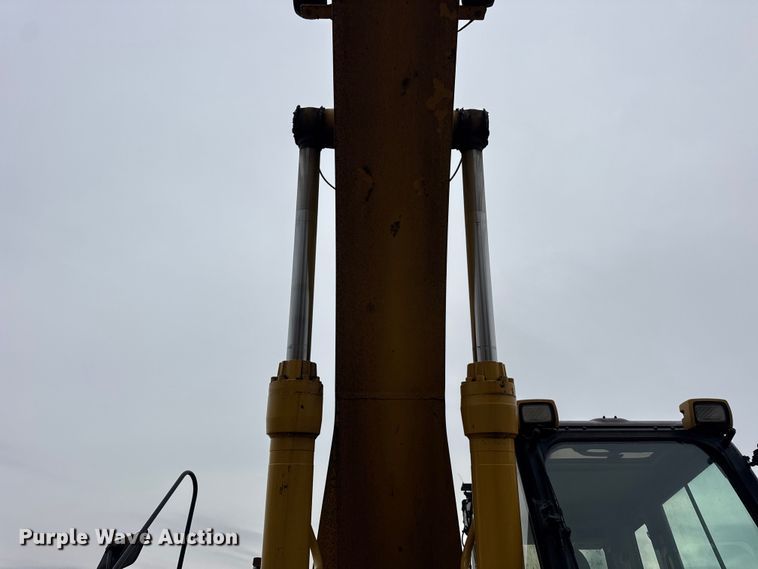 image for item ER0379 2008 Caterpillar 330D excavator