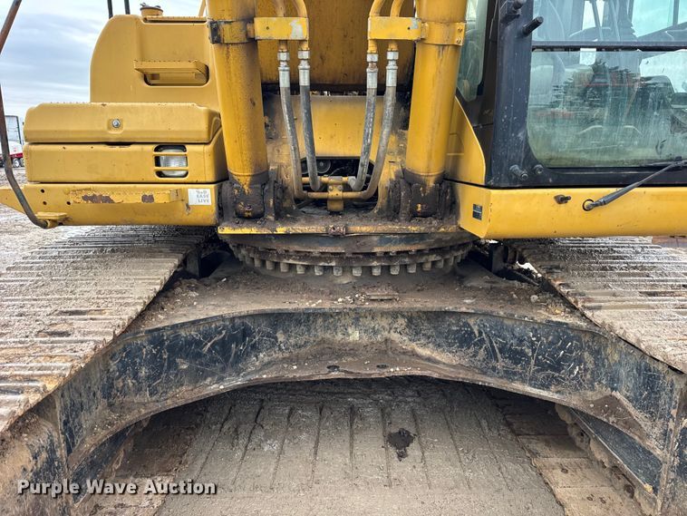 image for item ER0379 2008 Caterpillar 330D excavator
