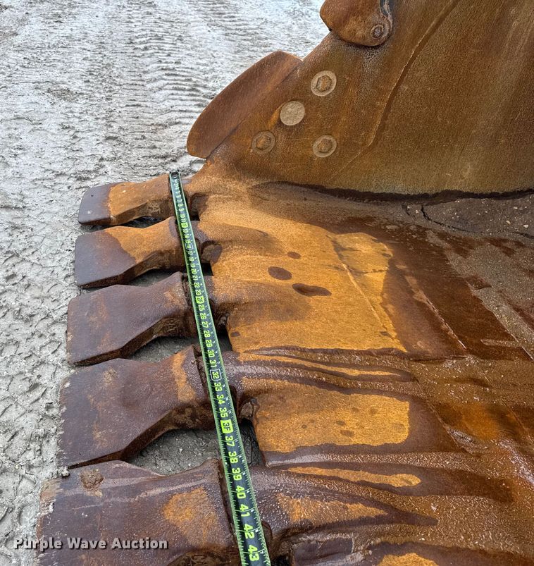 image for item ER0379 2008 Caterpillar 330D excavator