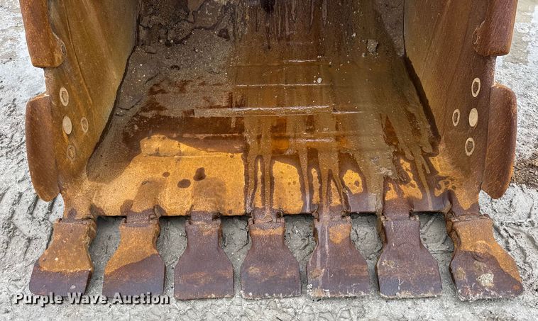 image for item ER0379 2008 Caterpillar 330D excavator