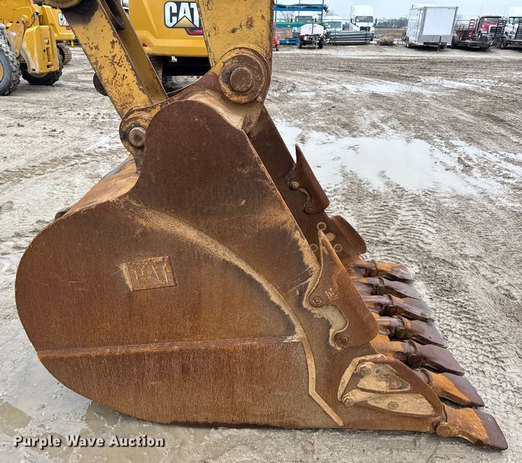 image for item ER0379 2008 Caterpillar 330D excavator
