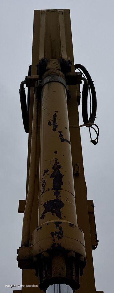 image for item ER0379 2008 Caterpillar 330D excavator