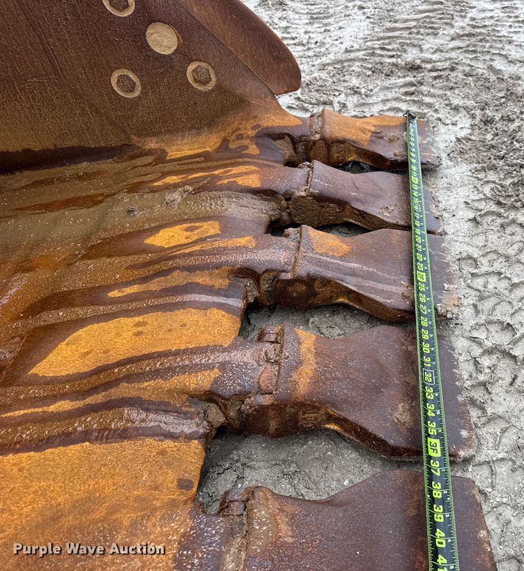 image for item ER0379 2008 Caterpillar 330D excavator