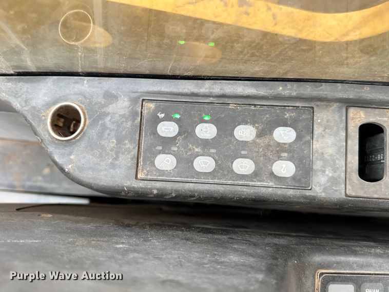 image for item ER0379 2008 Caterpillar 330D excavator