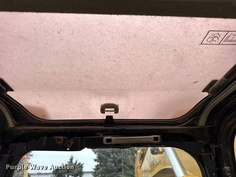 image for item ER0379 2008 Caterpillar 330D excavator