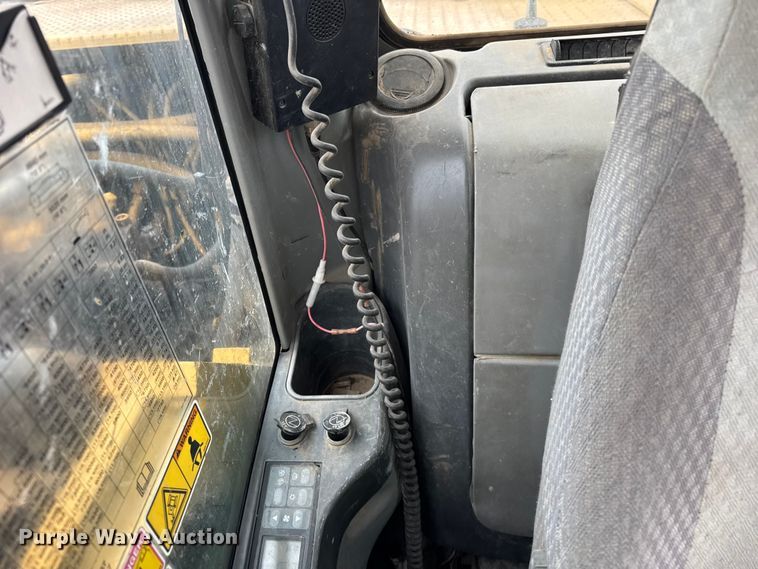 image for item ER0379 2008 Caterpillar 330D excavator