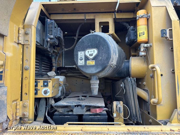 image for item ER0379 2008 Caterpillar 330D excavator